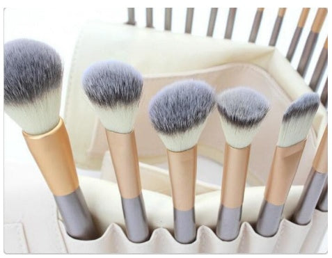 Persian Make-up Brush Suit Champagne